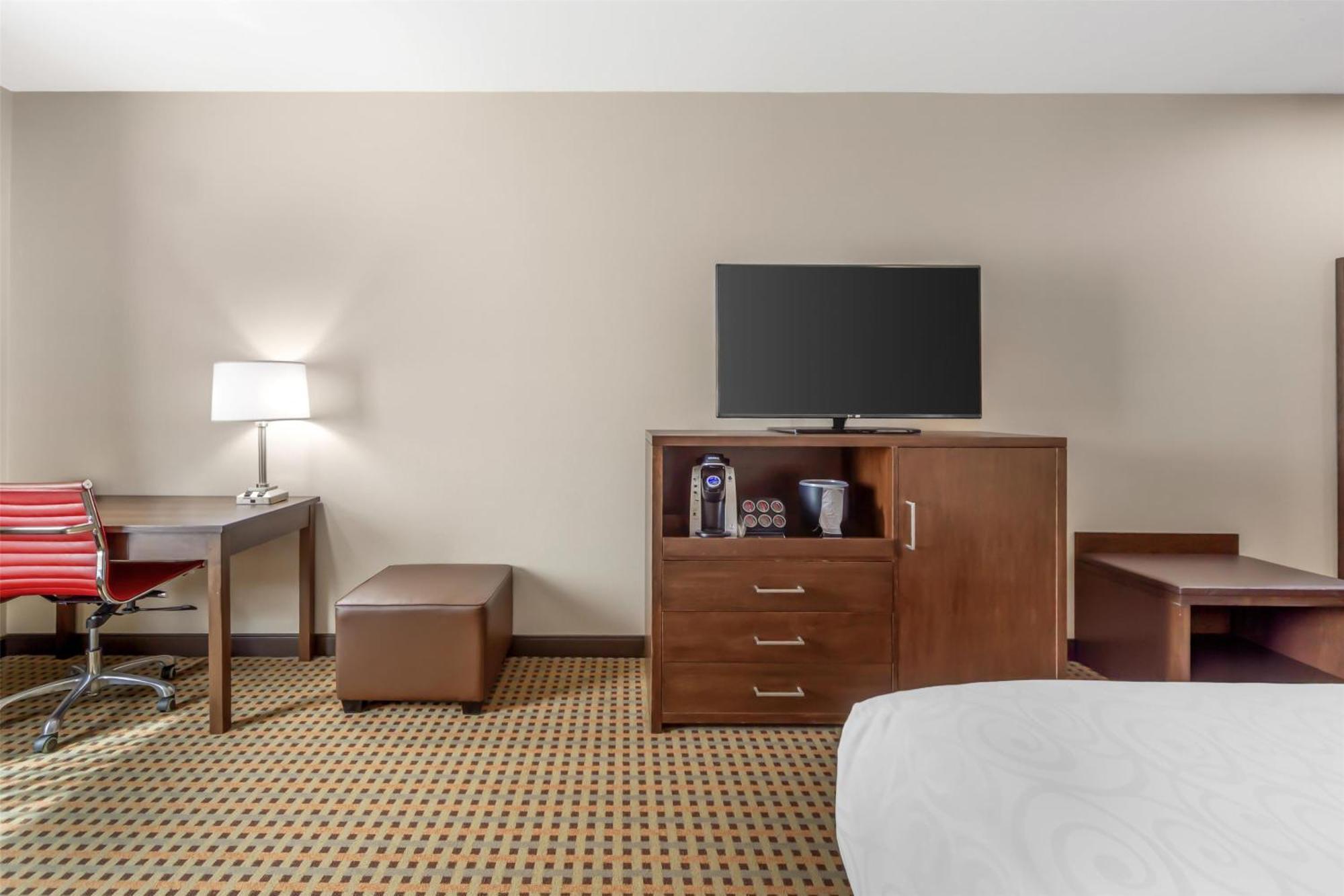 Best Western Plus Hinton Inn & Suites Exterior foto