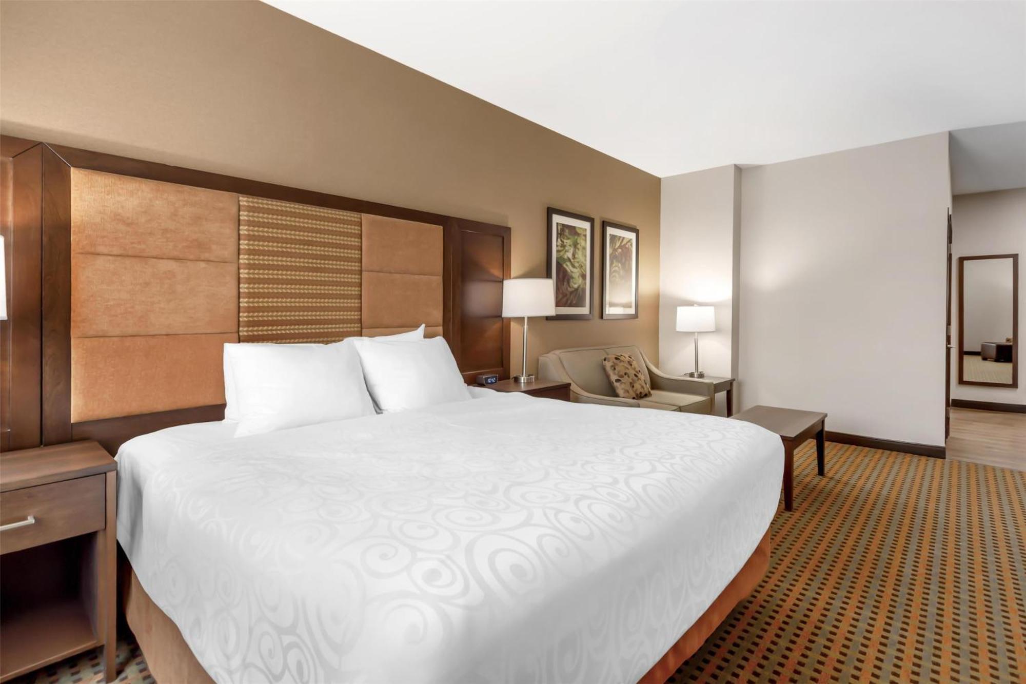 Best Western Plus Hinton Inn & Suites Exterior foto