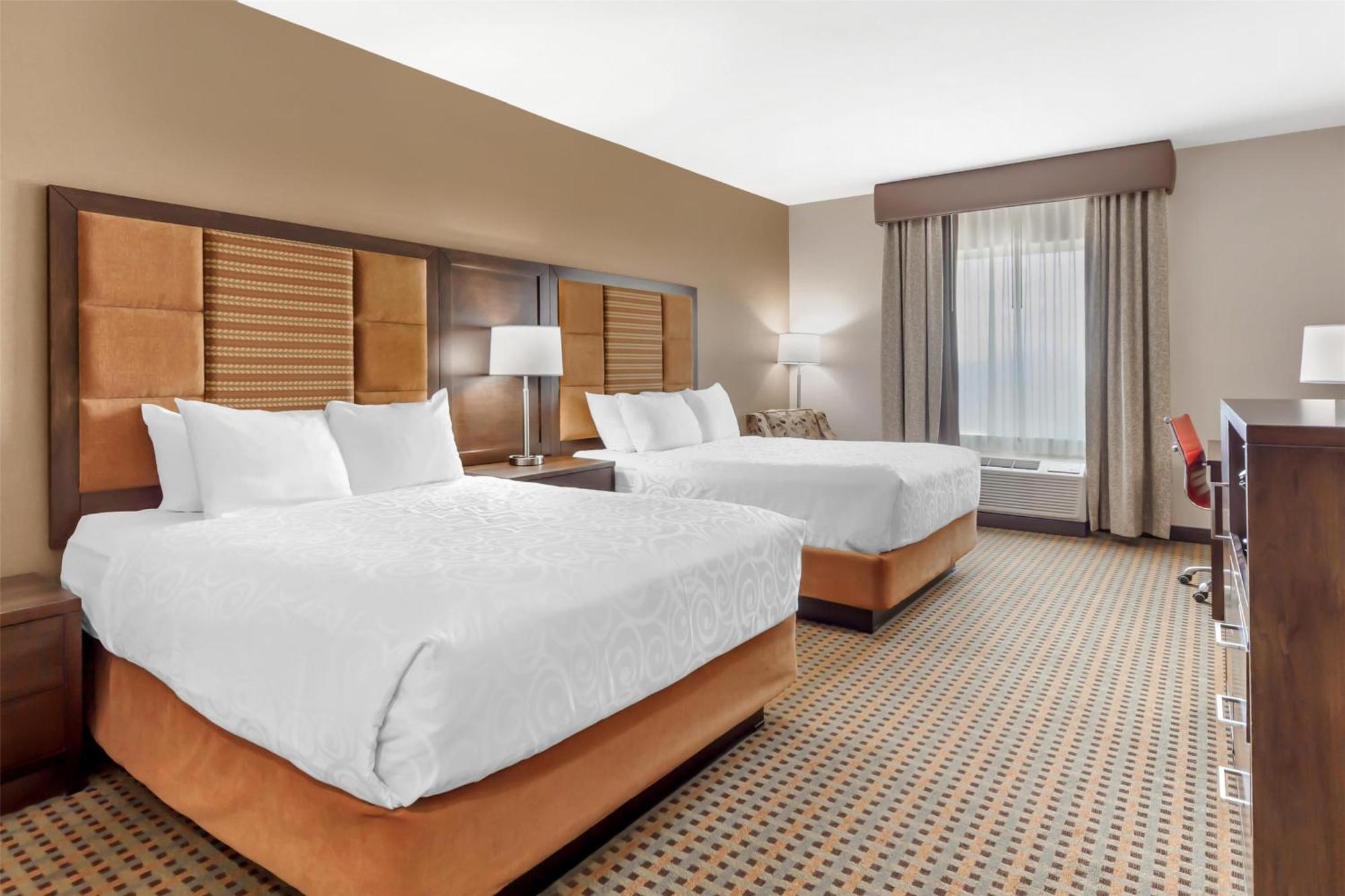 Best Western Plus Hinton Inn & Suites Exterior foto