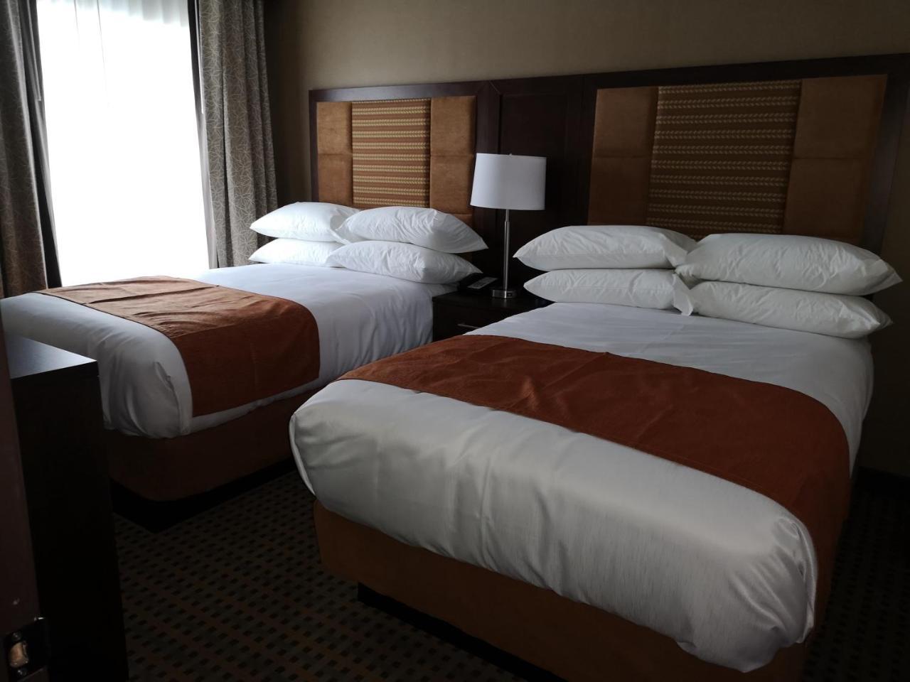 Best Western Plus Hinton Inn & Suites Exterior foto