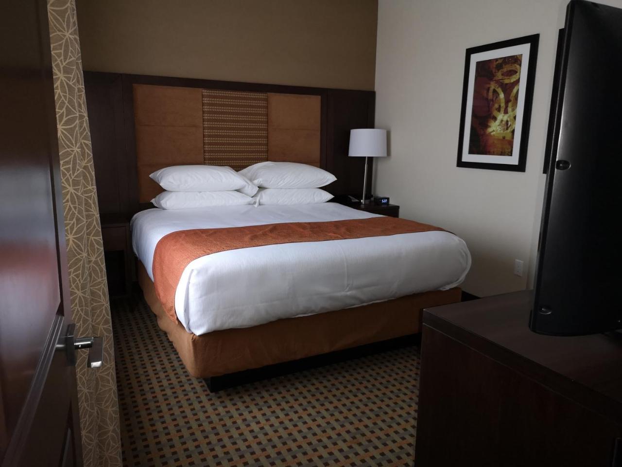 Best Western Plus Hinton Inn & Suites Exterior foto