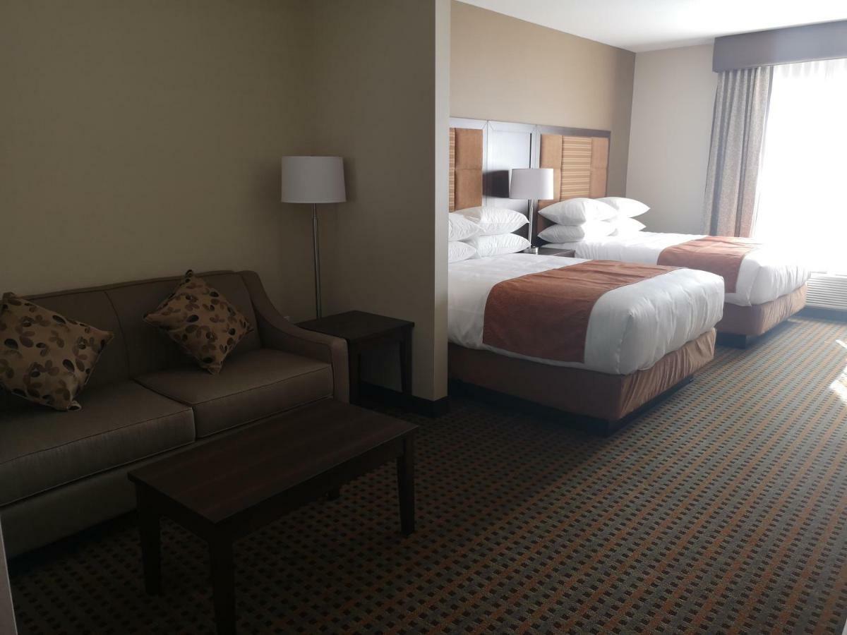 Best Western Plus Hinton Inn & Suites Exterior foto